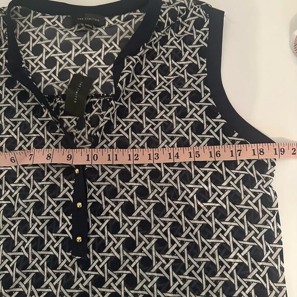NEW The Limited Navy Blue White Sheer Printed Tank Top Size Medium - Picture 7 of 8